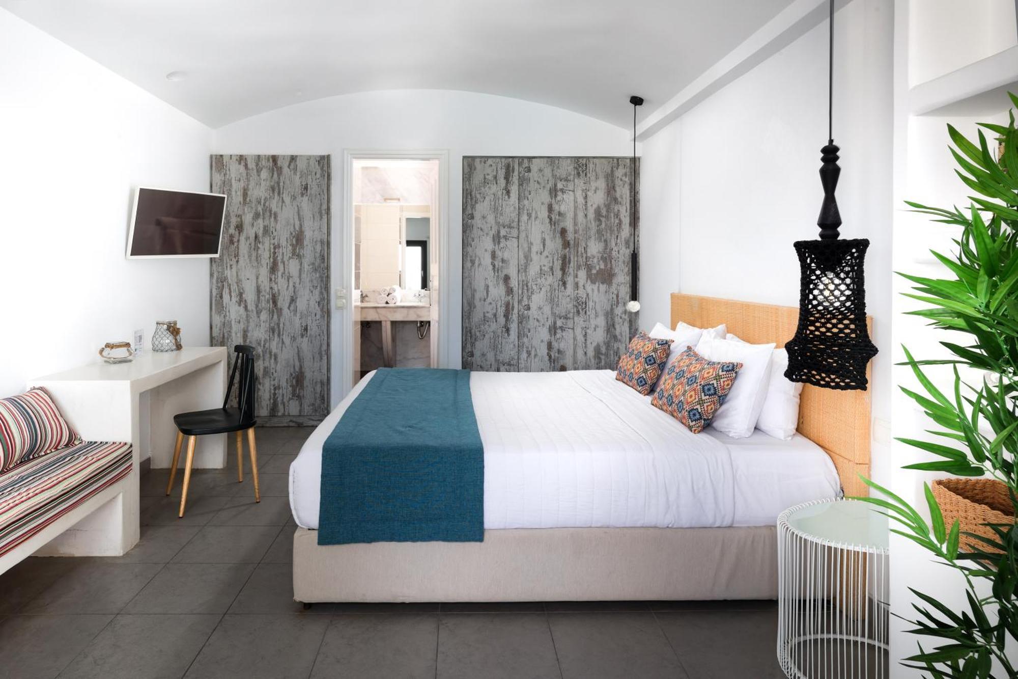 Amity Suites - Adults Only Тира Экстерьер фото